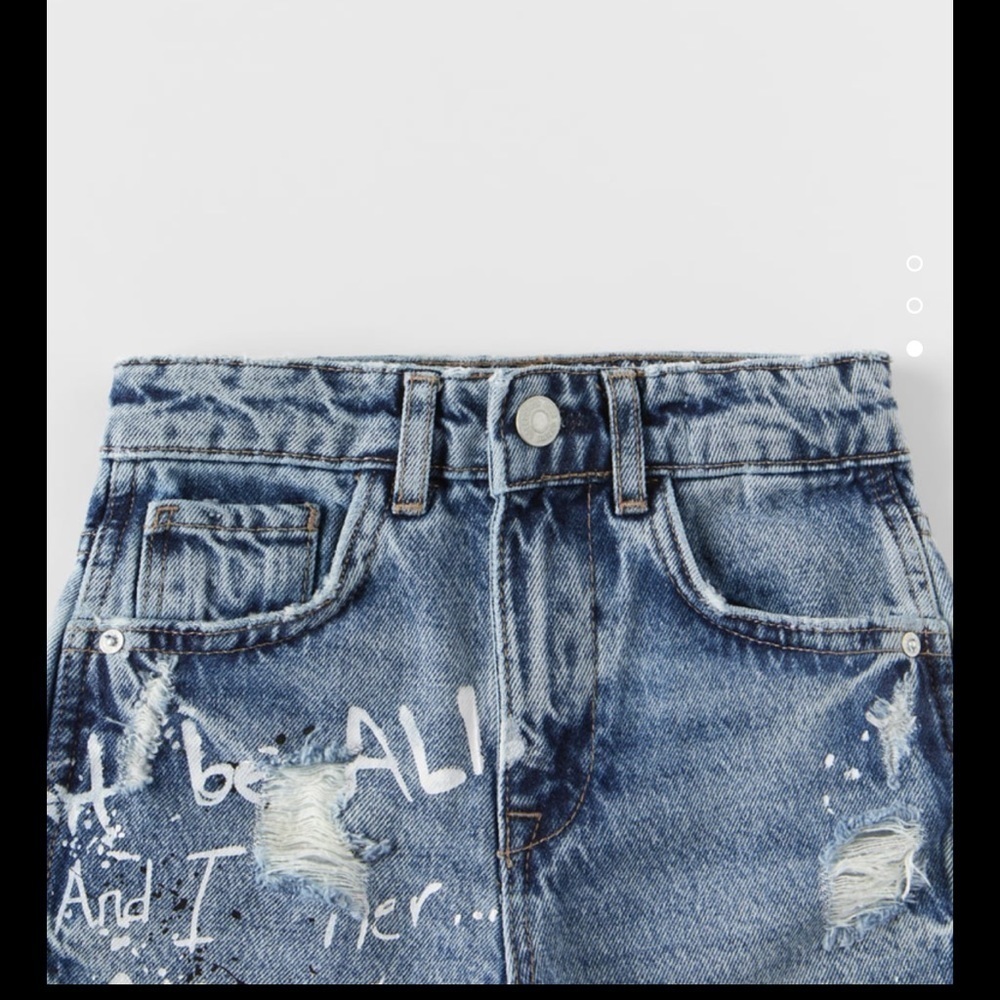 Zara Relaxed Fit Jeans - Picture 4 of 8
